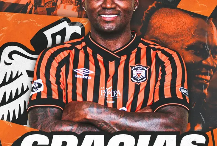 Vía X: Club Deportivo Águila