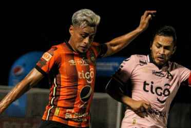 A pesar de la falta de goles, Cerén expresó su satisfacción por mantener el liderato en el torneo Apertura 2023 y destacó la motivación