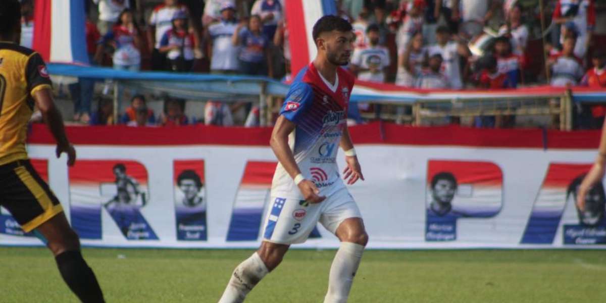 A pesar de los esfuerzos del Platense por nivelar el juego con disparos de larga distancia, la falta de puntería les pasó factura esta tarde