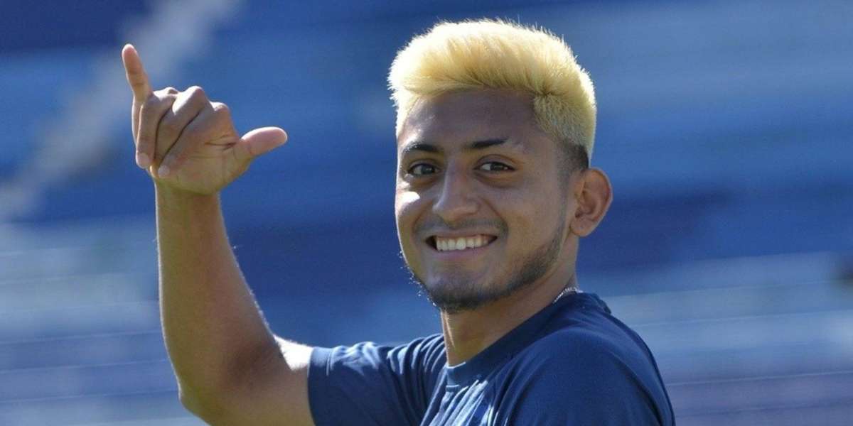 A principios de semana, el delantero salvadoreño había mencionado que una lesión en el tobillo le impedía estar al cien por ciento