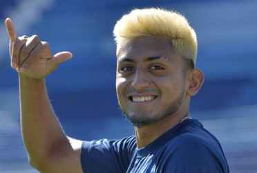 A principios de semana, el delantero salvadoreño había mencionado que una lesión en el tobillo le impedía estar al cien por ciento