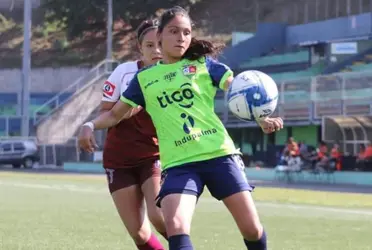 Adicionalmente, las jugadoras de Santa Tecla han revelado la carencia de uniformes de entrenamiento, camisetas para los partidos en casa