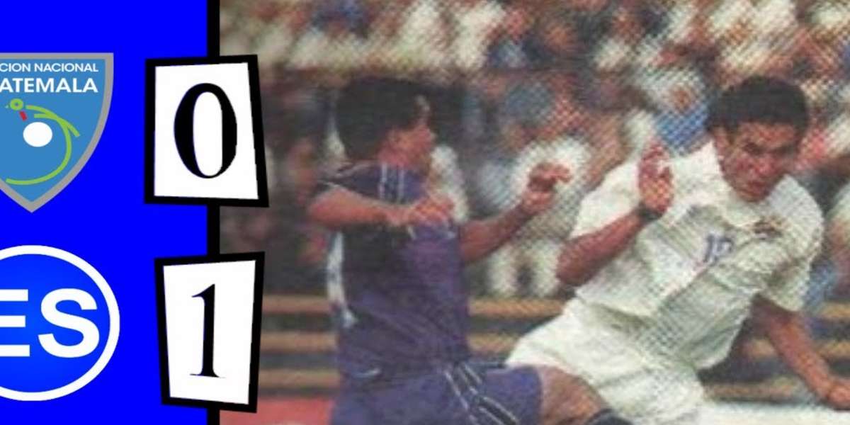 Ambas selecciones se enfrentaron en el camino a la clasificación hacia el Mundial de Corea y Japón 2002, el resultado favoreció a la Selecta