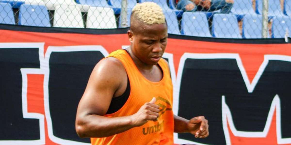 Ambos equipos llegan a este encuentro con historiales notables. CD Dragón, conocido por su agresivo estilo de juego y una sólida defensa