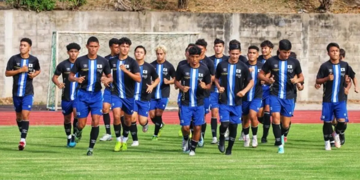 Con poca preparación de cara al torneo, el equipo inicia su participación jugando contra Panamá