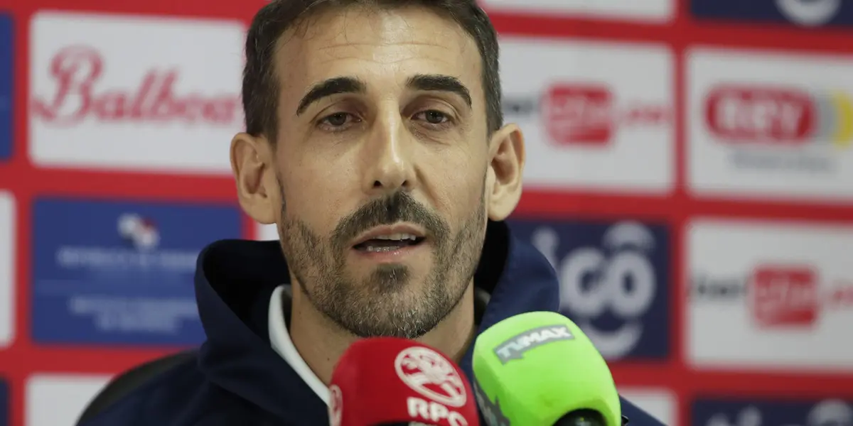 David Dóniga reemplaza a de la Barrera.