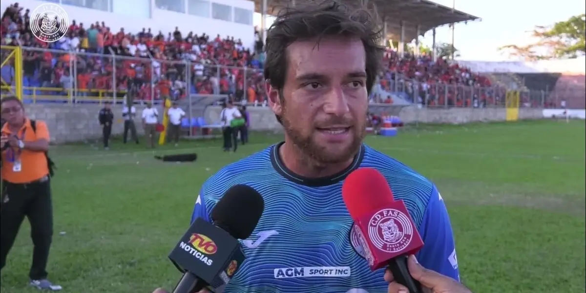 El argentino se ha acomodado bien al juego del equipo jaguar, pero ahora asimila la nueva idea del técnico metapaneco