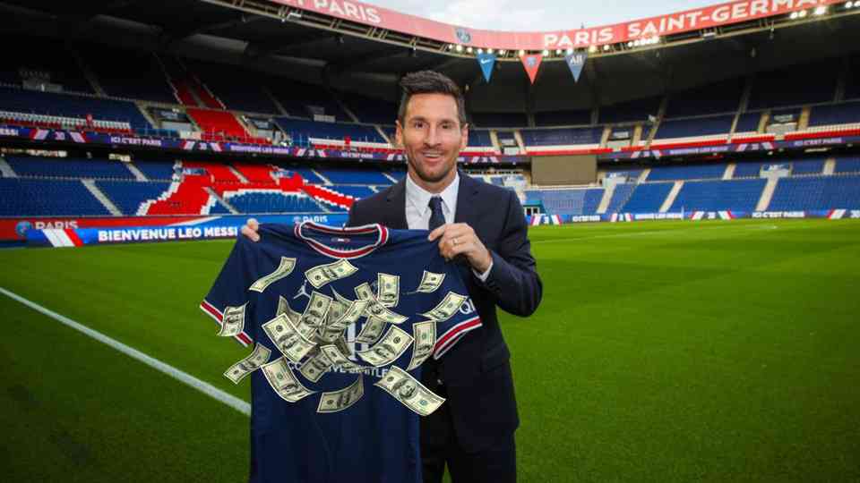 El astro argentino brindó una entrevista en la que reveló muchos aspectos que se desconocían sobre su fichaje por el equipo francés.