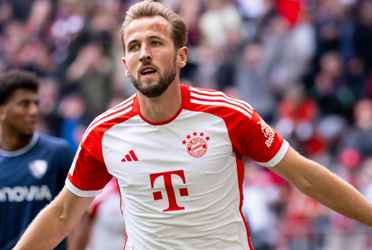 El Bayern inició la jornada en la tercera posición, empatado a 10 puntos con el Bayer Leverkusen, quien jugará su partido el domingo