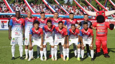 El buen rollo entre ambos jugadores que compartieron vestuario en Firpo, sigue dejando buenos detalles