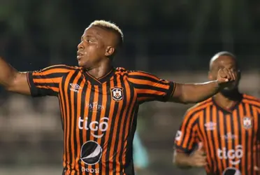 El cafetero fue el máximo goleador del equipo emplumado y compartió el liderato de goleo con el argentino Germán Águila que anotó ayer