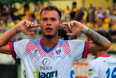 El chileno confirmó que pudo retornar a su país luego que el club le reconociera parte de la deuda que sostenía con el goleador de los toros