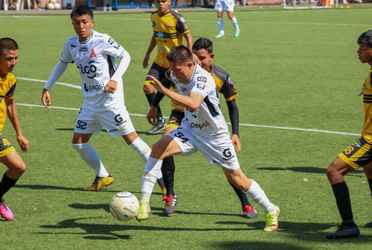 El conjunto paquidermo quiere deberá ganar esta noche para sostener la persecución al líder actual del campeonato