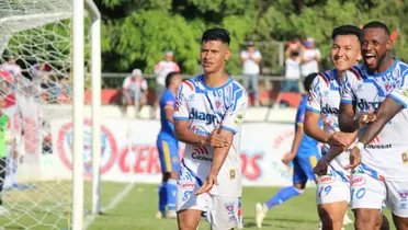 El cuadro pamperos le hizo un gran partido a los santarroseños, y lo bajaron del primer puesto