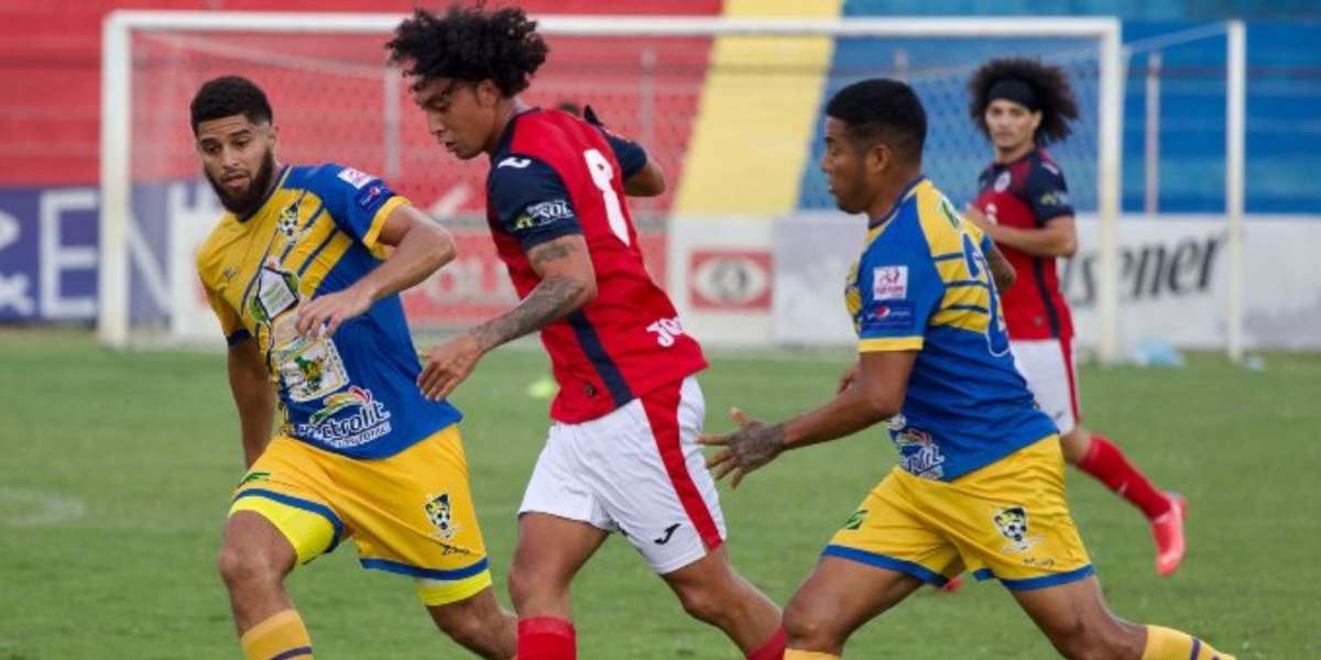El cuadro tigrillo no pudo sumar en el Tierra de Fuego y Jocoro le ganó los dos partidos en el torneo, buenas noticias para CD Águila