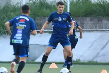 El defensor emplumado se sumó a la concentración ayer, para prepararse rumbo al juego ante el Inter Miami