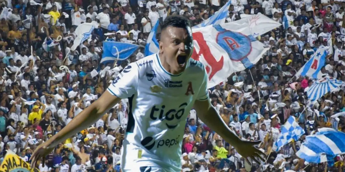 El defensor reconoce que no ha sido un torneo fácil para los albos, pero que han tenido una mentalidad fuerte para llegar hasta donde están