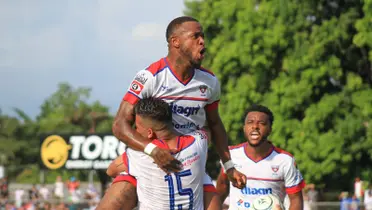 El delantero marcó su primer gol en el torneo con el cuadro pampero