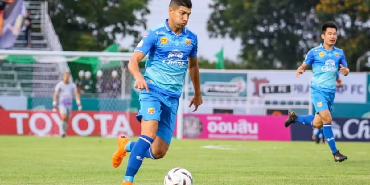 El delantero nacional no dudó en mencionar detalles de su relación con el exentrenador de La Selecta