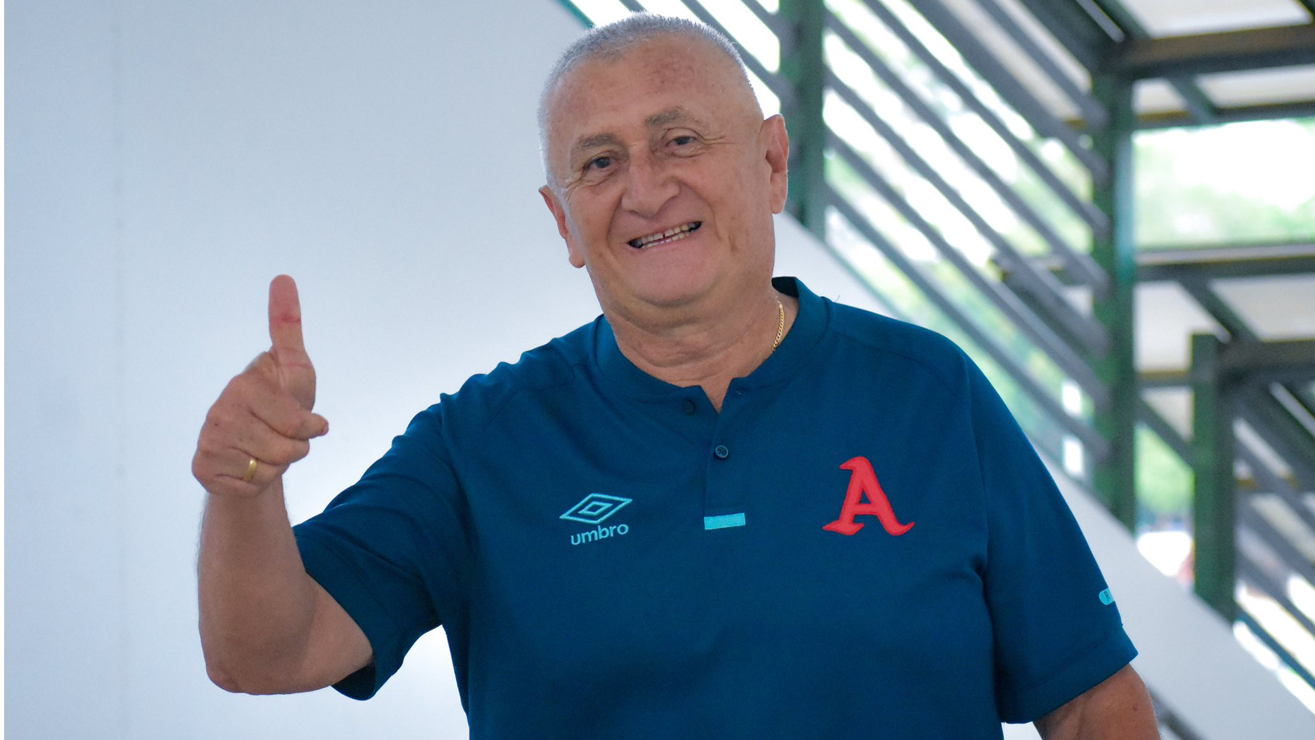 El entrenador cafetero viajará a Colombia en los próximos días para tomar unas vacaciones.