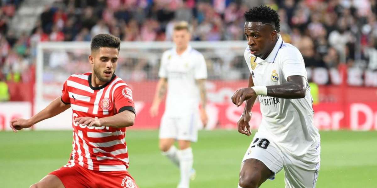 El equipo dirigido por Carlo Ancelotti obtuvo un respiro en la última jornada intersemanal ante la UD Las Palmas con una victoria de 2-0.