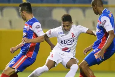 El equipo pampero tenía la intención de disputar el encuentro en el estadio Cuscatlán, que está actualmente en proceso de renovación