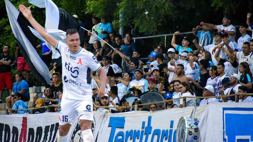 El equipo paquidermo es el protagonista del duelo inaugural del torneo Apertura 2023.