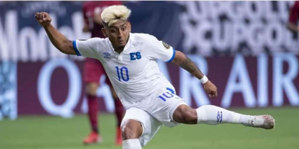 El incidente ocurrió durante el partido de liga contra el Rising de Phoenix, cuando Moreno tuvo que abandonar el campo al minuto 85