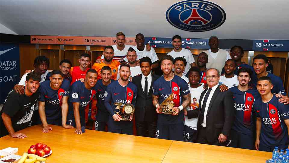 El jugador se despidió del PSG el fin de semana con un mesurado acto que fue opacado por el festejo del título de la liga.