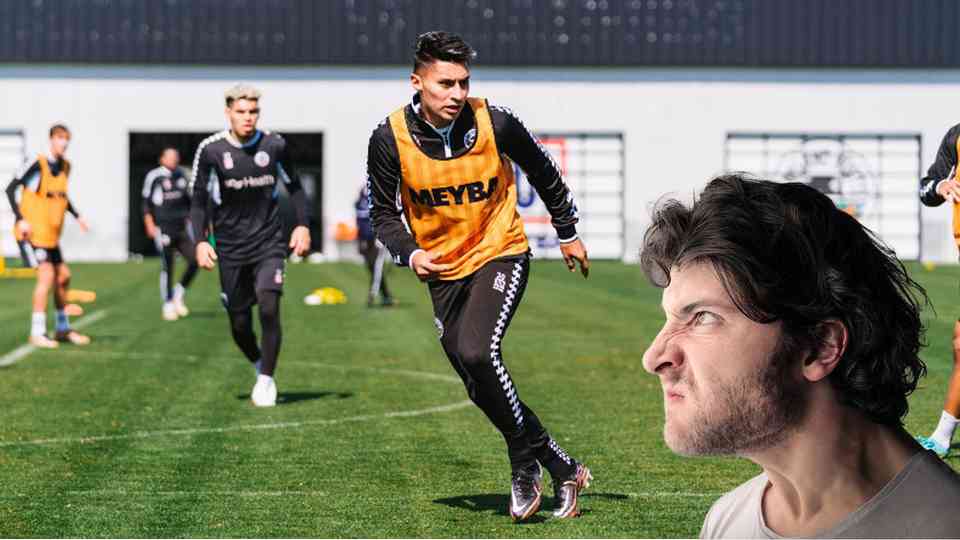 El lateral derecho salvadoreño vive y juega actualmente en Estados Unidos.