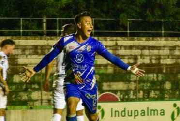 El mediocampista destacado de Fuerte San Francisco, compartió sus impresiones acerca del excepcional momento que vive el equipo en el torneo