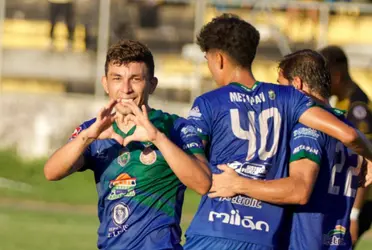 El partido comenzó con el Platense mostrando dominio del balón y acercándose más al campo contrario. Sin embargo, el Isidro Metapán anotaría