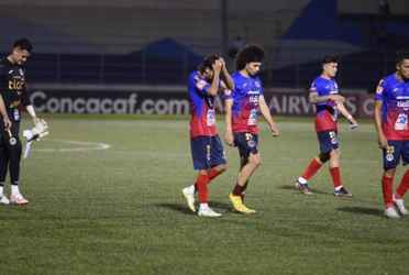 El plantel viaja con 18 jugadores para cumplir su último compromiso en Copa Centroamericana
