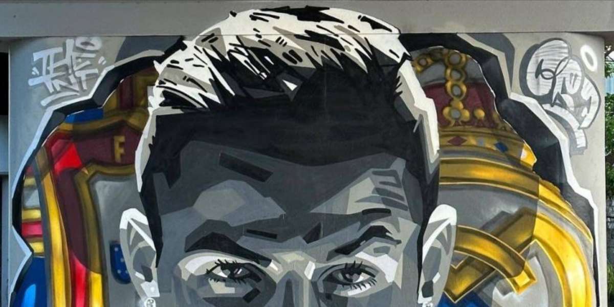 El proceso de creación de esta obra de arte se llevó a cabo en aproximadamente siete horas, abarcando los días 15 y 16 de septiembre