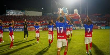 El Quiteño vivió otra fiesta en cuartos. Pese a la crisis de resultados, la afición sigue fiel a FAS