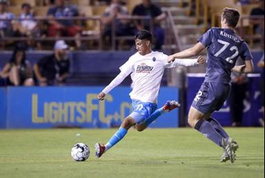 El salvadoreño ha destacado en el fútbol universitario y en la USL, pero su trabajo ha sido reconocido hasta por equipos de la MLS