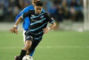 El salvadoreño seguirá vinculado a su equipo luego de dos temporadas con ellos, a la espera de clasificar a instancias definitivas