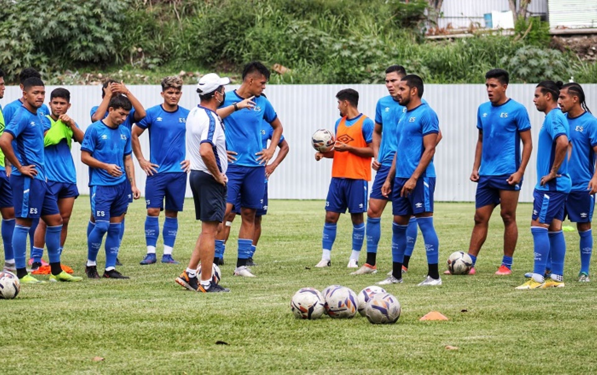 El seleccionador mayor ya calendarizó su labor con la Azul para lo que resta de 2023. Espera que no haya contratiempos en los entrenos