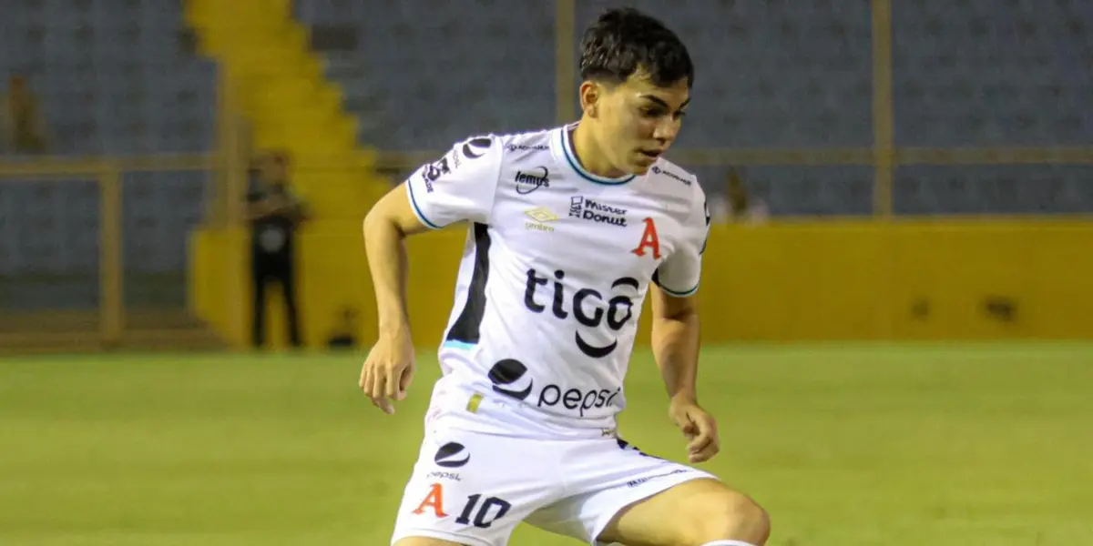 Lo que espera Jorge Rodríguez tras el debut de Leo Menjívar con Alianza