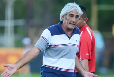 El técnico argentino vio la roja al finalizar el clásico nacional que dejó un empate, Corti no se mostró contento con el resultado obtenido