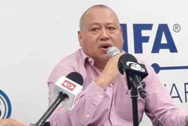 El técnico español estaría llegando esta semana, mientras que dirigiría su primer entreno la otra semana, con miras al juego ante Martinica