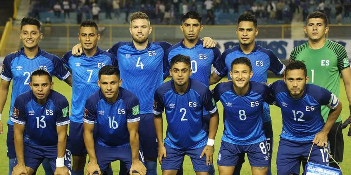 El técnico español introduce cambios en el equipo presentado el partido pasado, la delantera es una variante completa