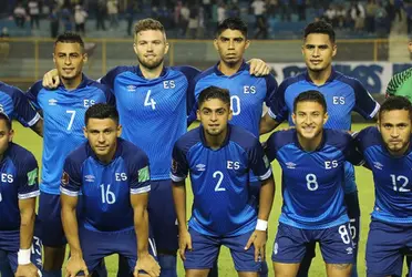 El técnico español introduce cambios en el equipo presentado el partido pasado, la delantera es una variante completa