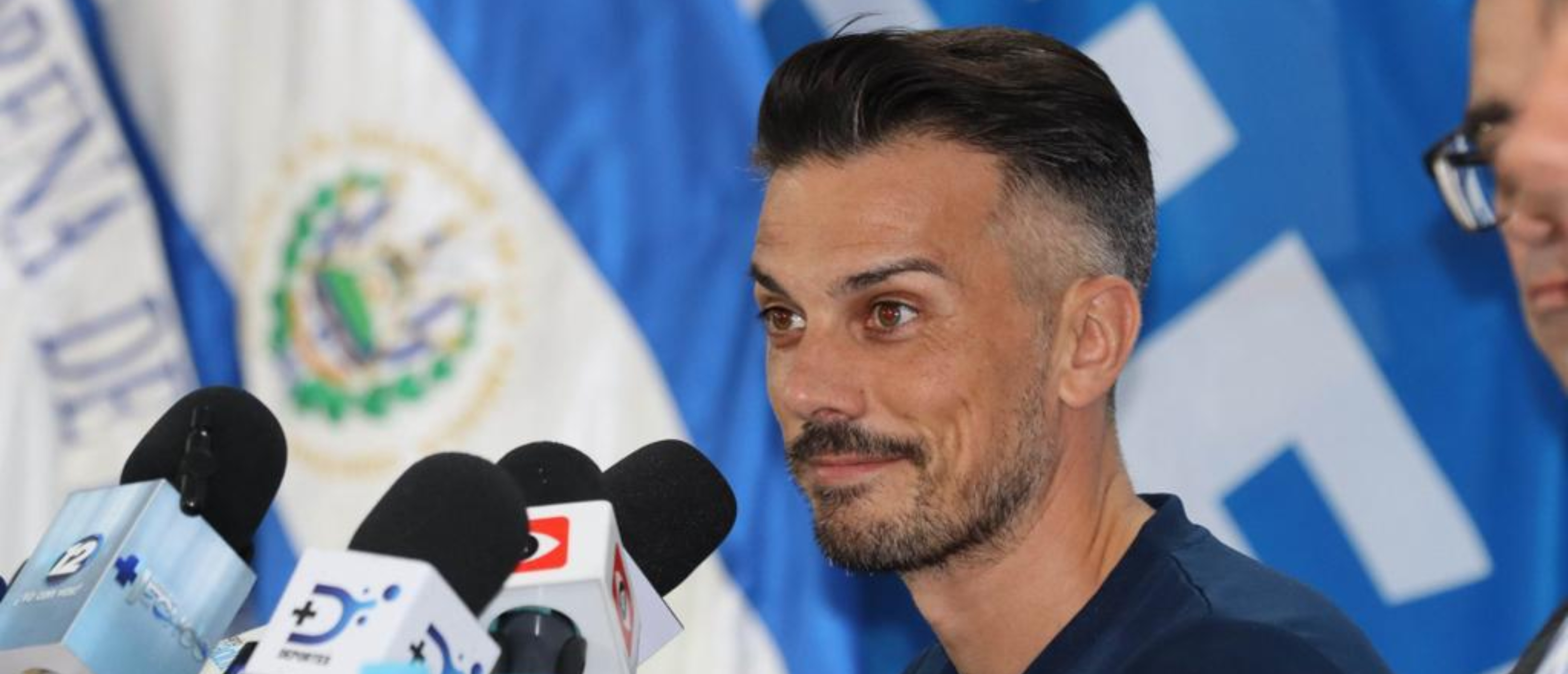 El técnico español mencionó que en este momento no interesa tener mayor o menor conocimiento del jugador local, pero quiere verlos jugar