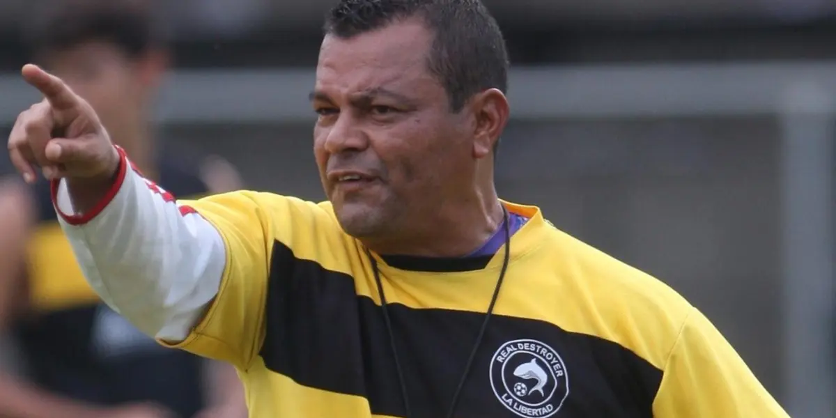 El técnico ha logrado sostener la ventaja de 5 puntos con Santa Tecla, para no descender