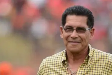 El timonel que llegó a medio torneo a los periquitos, tendrá una complicada misión para la próxima temporada si continúa frente al equipo