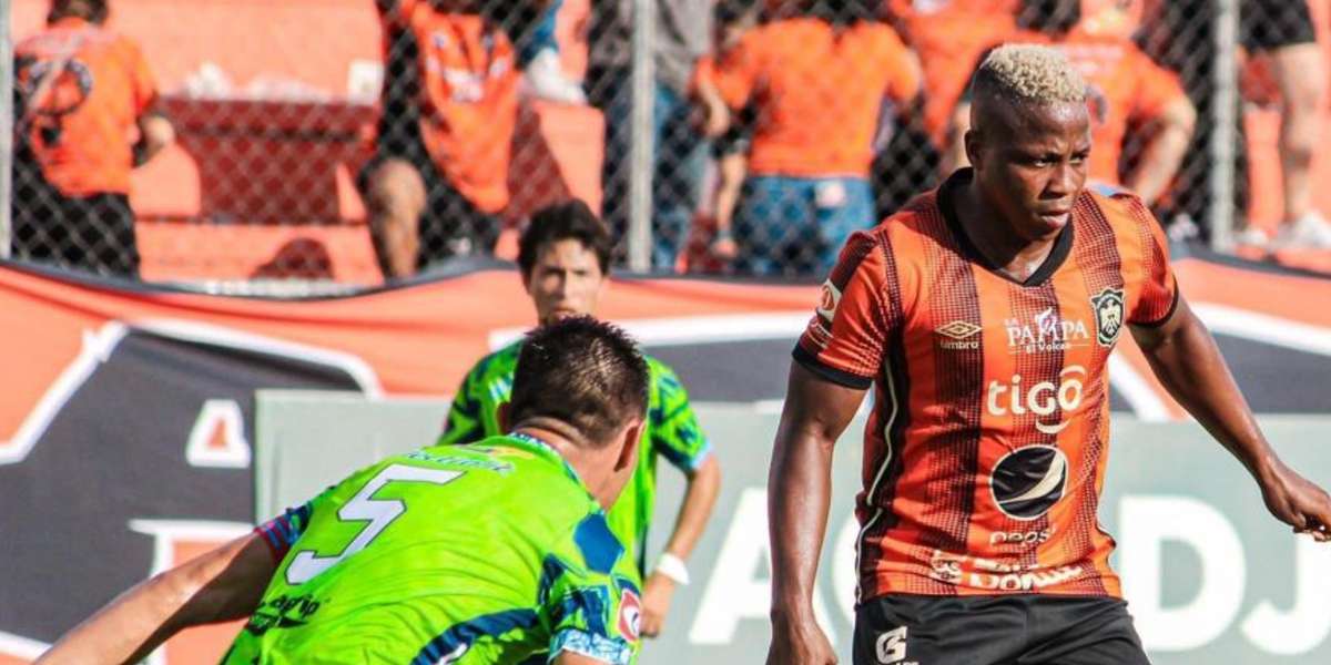 El último lugar del campeonato se lleva un punto de oro de San Miguel, a cinco minutos del final del partido