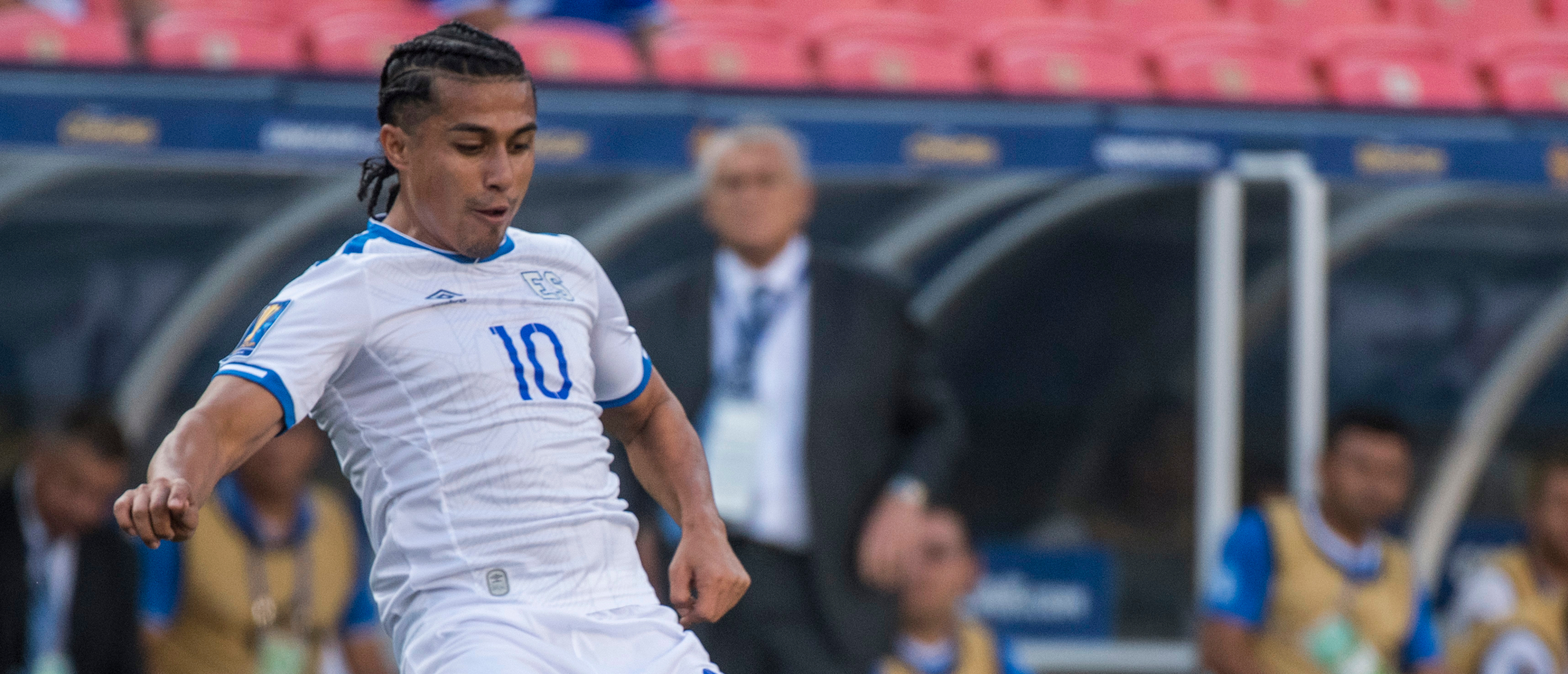 El volante de CD Águila tenía dos años de no vestir la camiseta azul, tras ser descartado por Hugo Pérez, se encuentra feliz por regresar