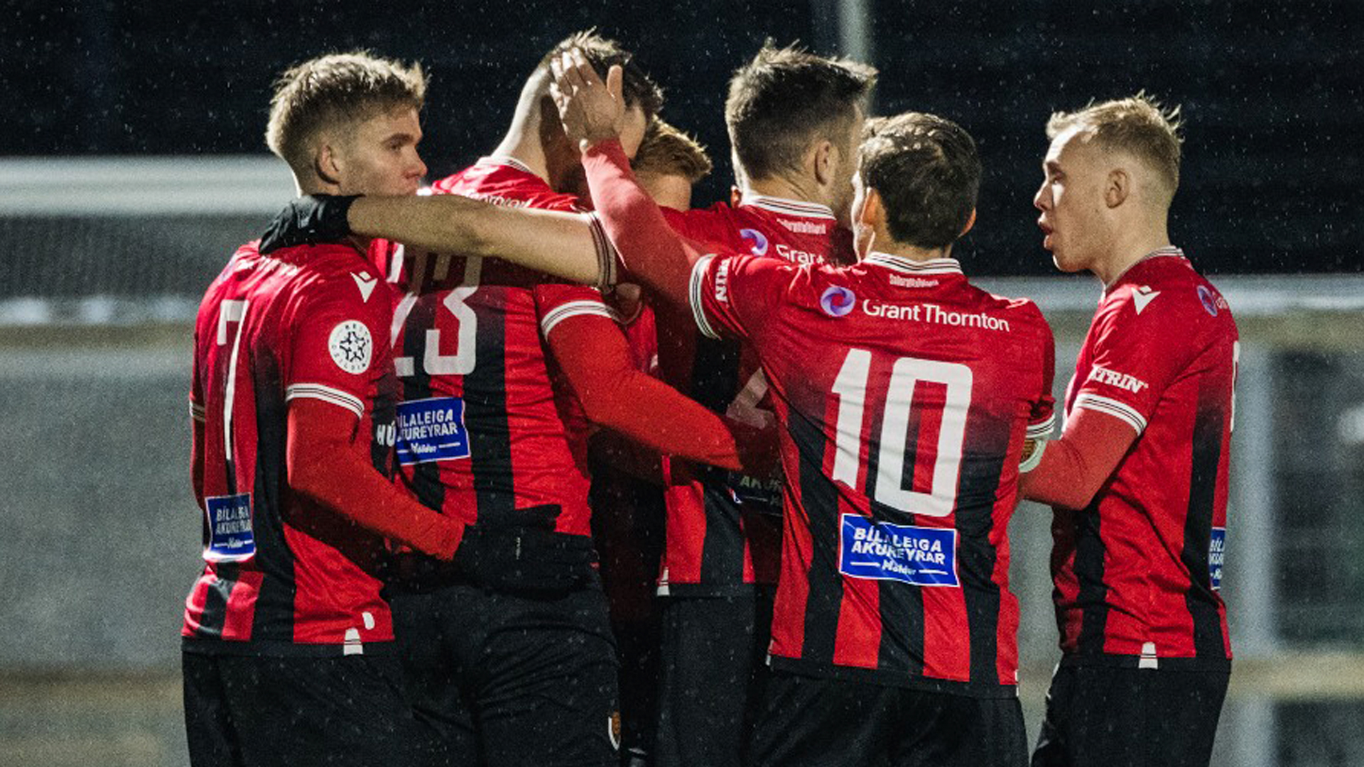 El volante salvadoreño marcha imponente con el Vikingur