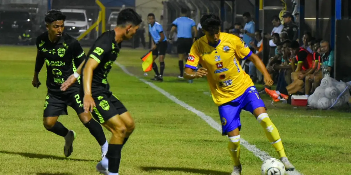 En el arranque del torneo, los de Santa Rosa hicieron efectivo el favoritismo ante un aguerrido Santa Tecla que intentó llevarse un punto